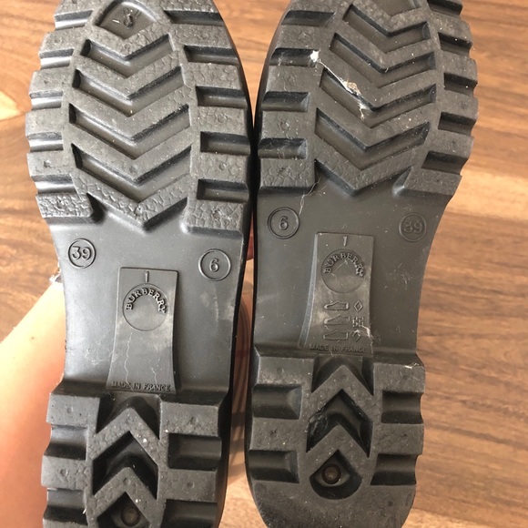 Burberry rain boots size 8 - Picture 8 of 8